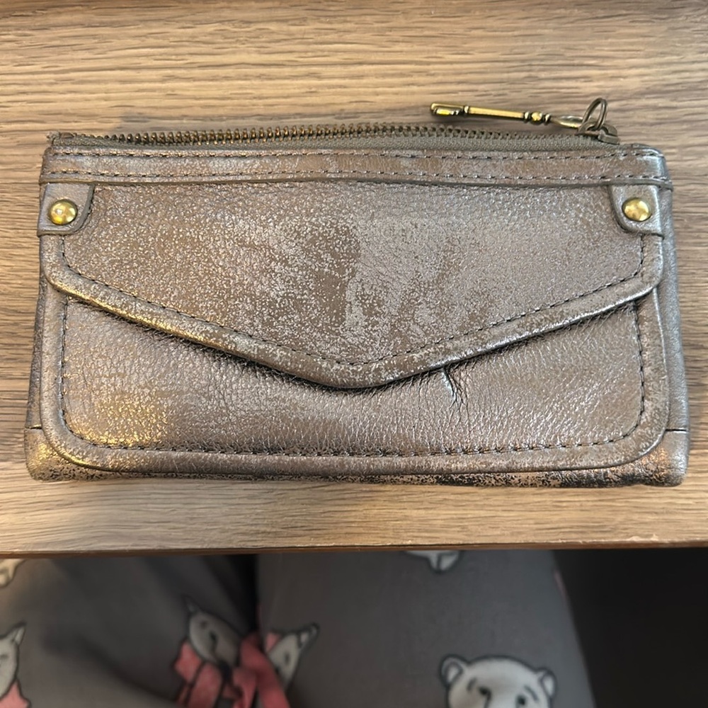 Womens Fossil Wallet - Great Condition